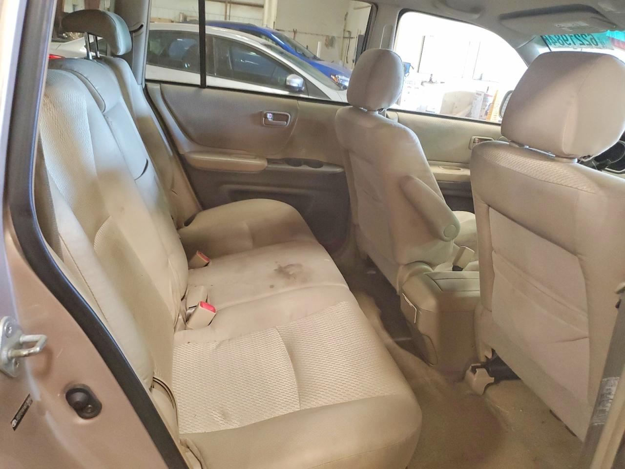 2006 Toyota Highlander Base Желто-коричневый vin: JTEEP21A160136856