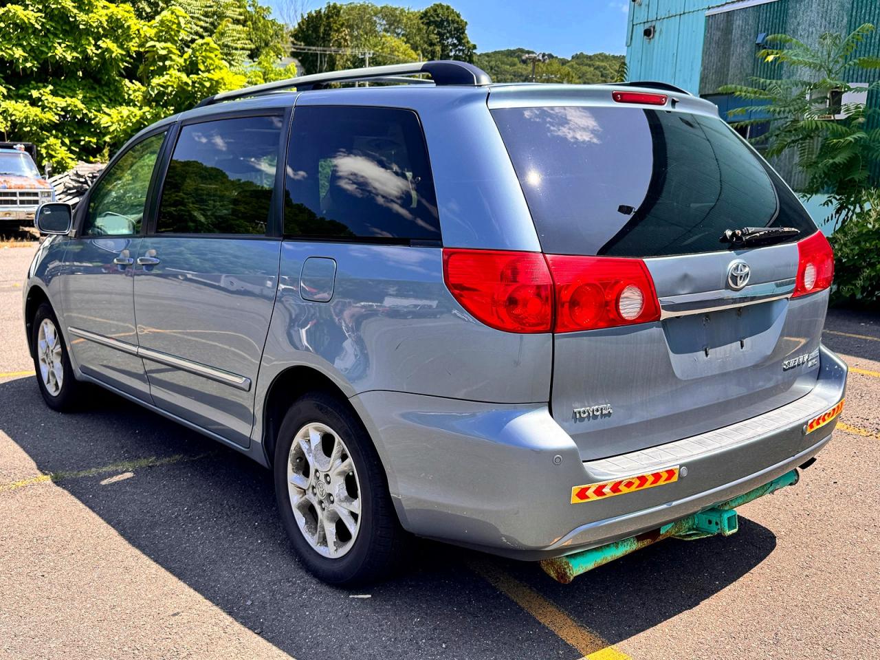 2006 Toyota Sienna Xle Limited 7 Passenger Blue vin: 5TDBA22C16S067155