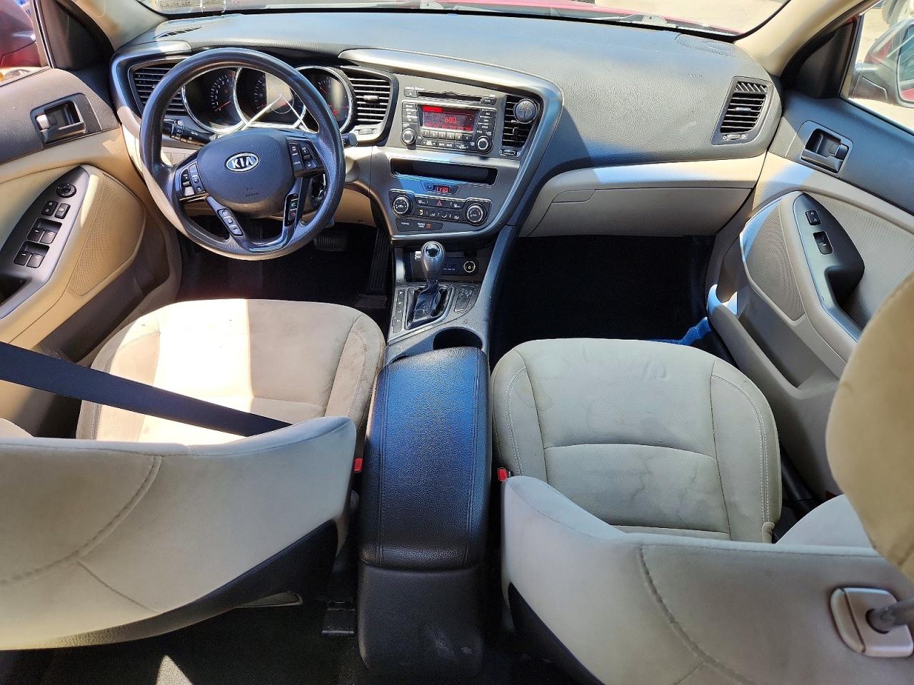 2012 Kia Optima Lx Красный vin: 5XXGM4A75CG039336