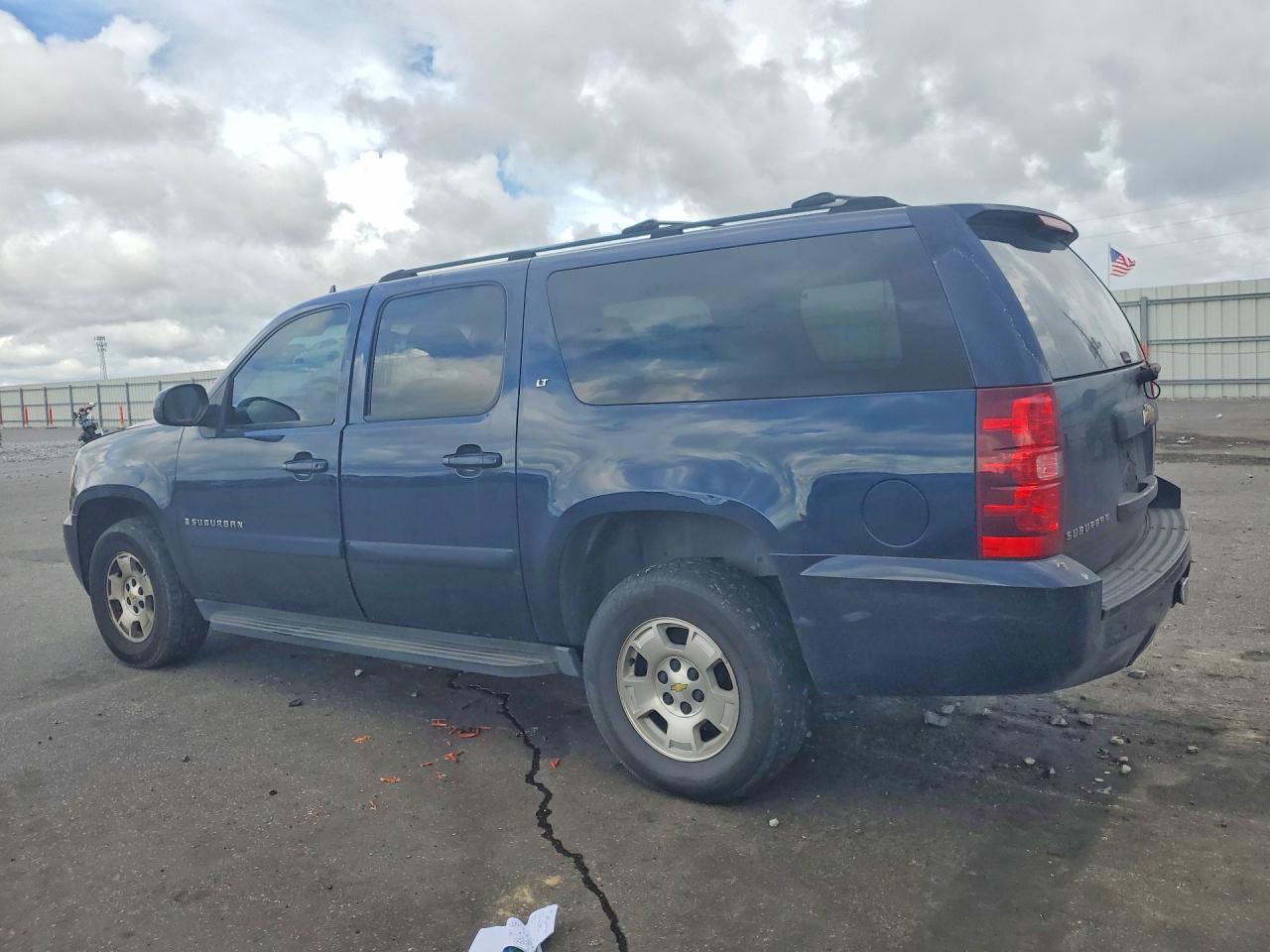 2007 Chevrolet Suburban K1500 Blue vin: 3GNFK16387G204697