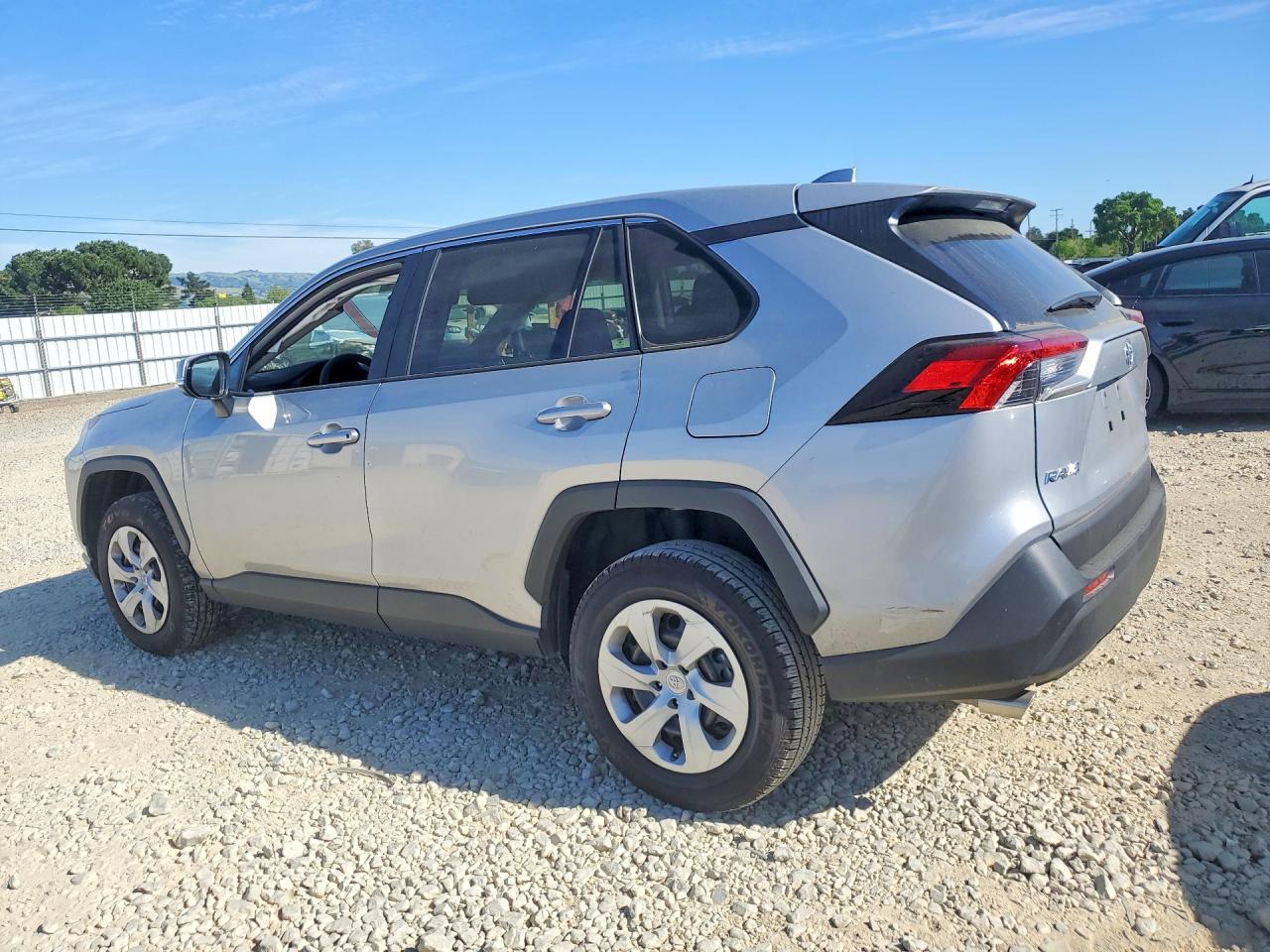 2024 Toyota Rav4 Le Silver vin: 2T3K1RFV0RC269686