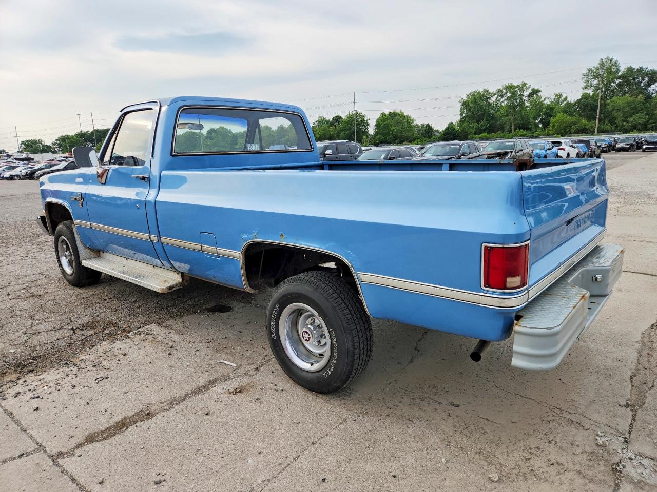 1986 Chevrolet K10 Бирюзовый vin: 1GCEK14H4GJ183929