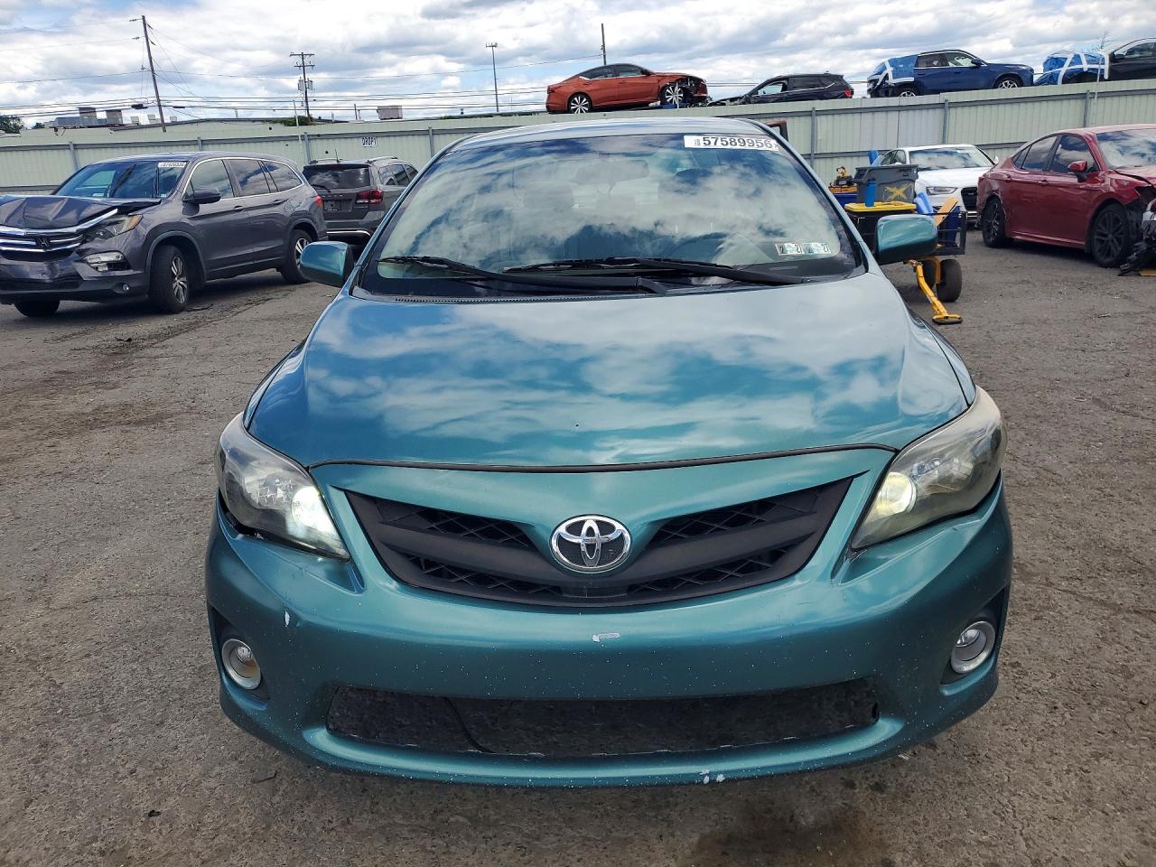 2010 Toyota Corolla Le Green vin: 1NXBU4EE6AZ329865