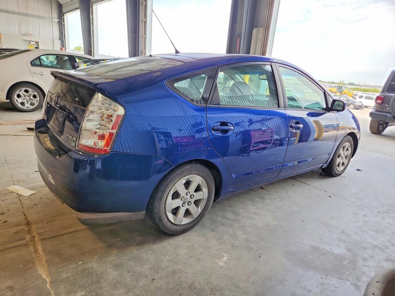 2008 Toyota Prius Base Blue vin: JTDKB20UX87707515