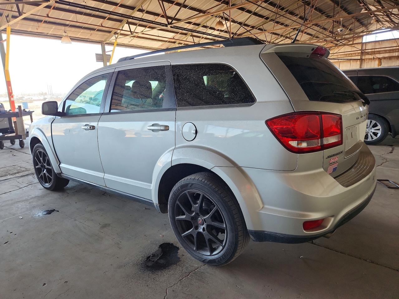2011 Dodge Journey Mainstreet Silver vin: 3D4PG1FG9BT535390