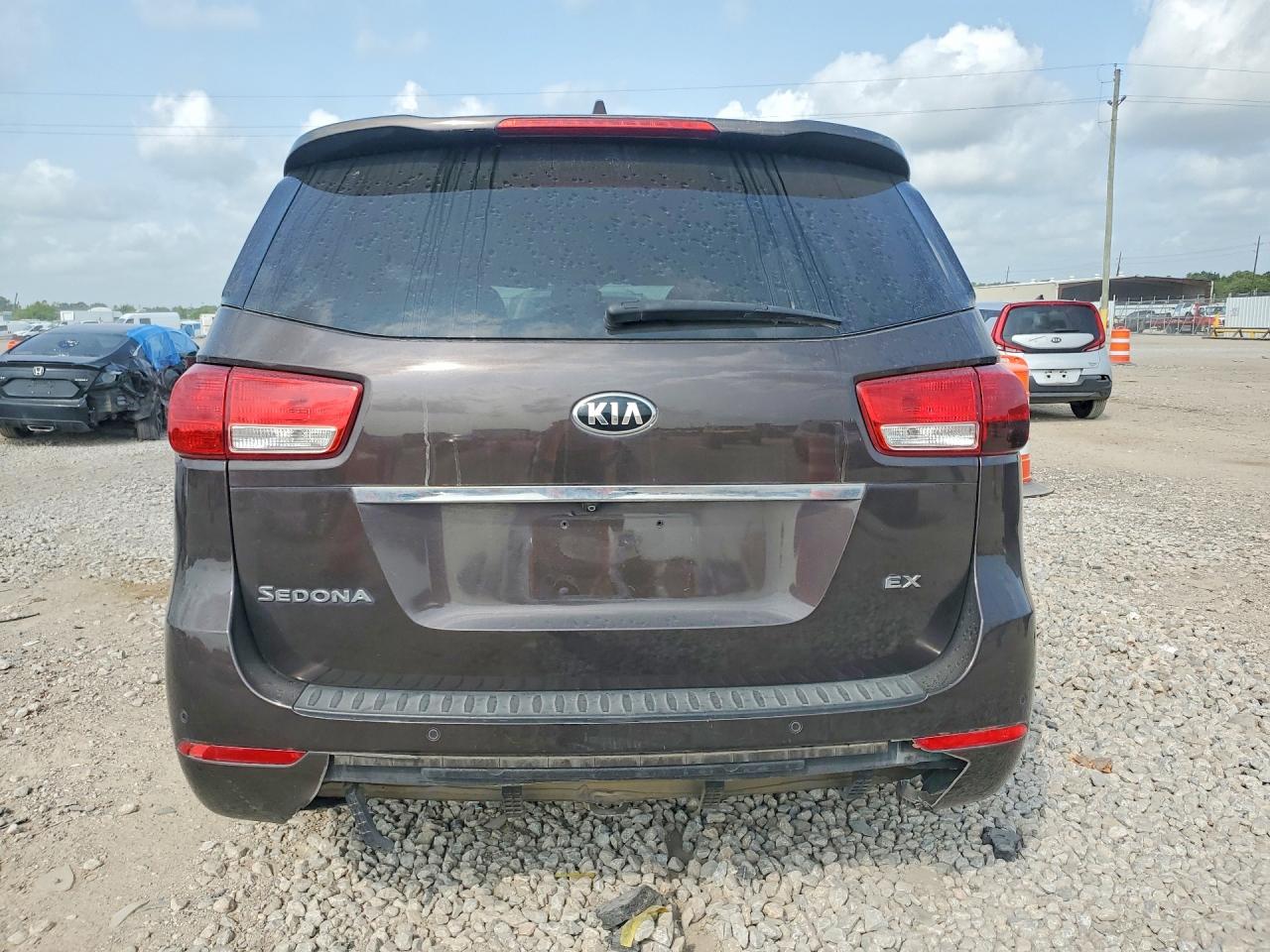 2015 Kia Sedona Ex Tan vin: KNDMC5C11F6023691