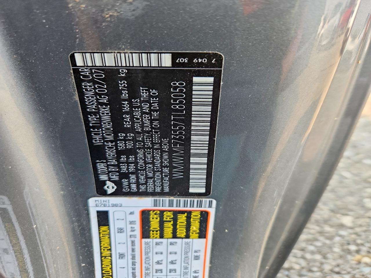 2007 Mini Cooper S Gray vin: WMWMF73557TL85058