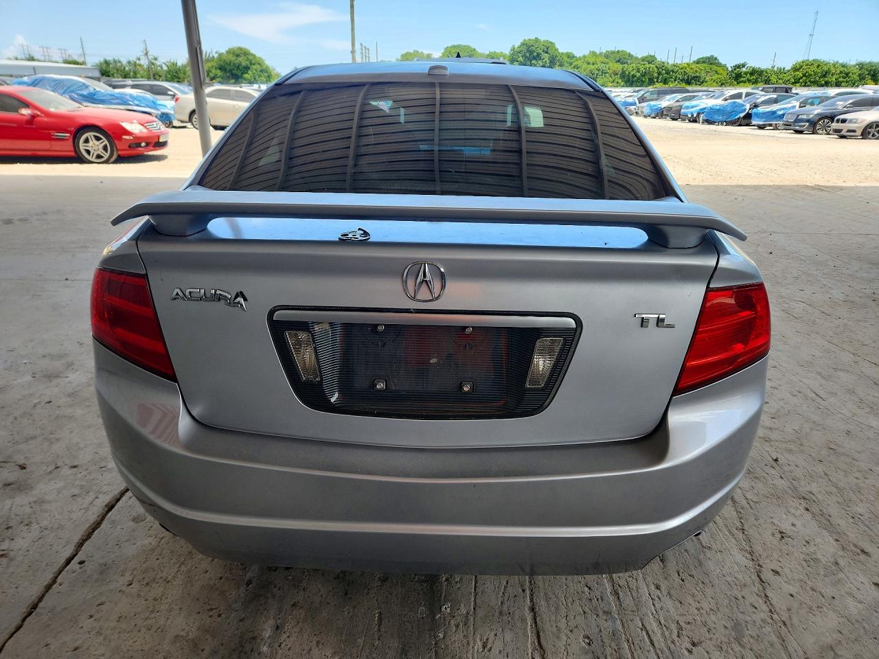 2005 Acura Tl Серебряный vin: 19UUA66285A002348