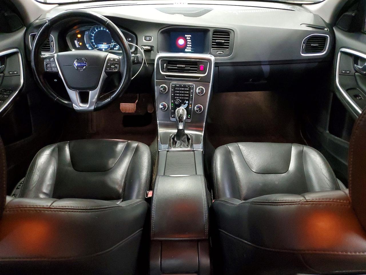 2015 Volvo S60 Platinum Silver vin: YV1612TM3F2355849