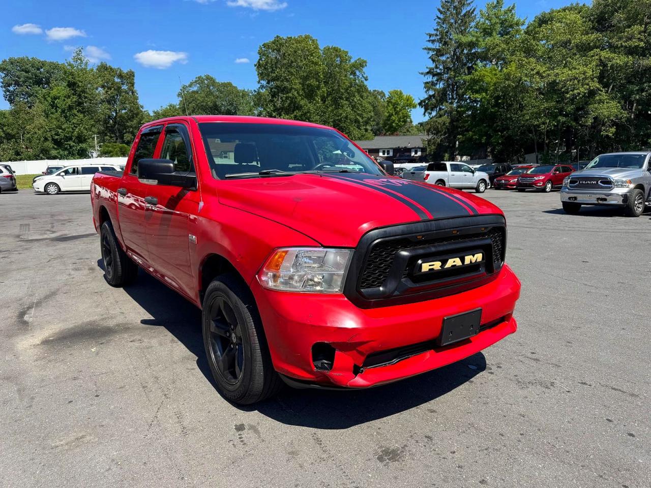 2013 Ram 1500 St Red vin: 1C6RR7KT2DS668607