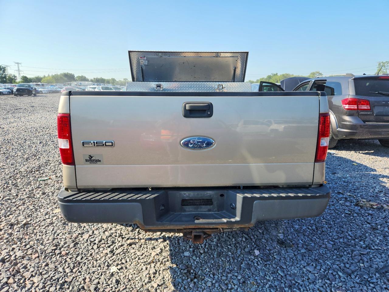 2007 Ford F150 Gold vin: 1FTRF12297NA25258