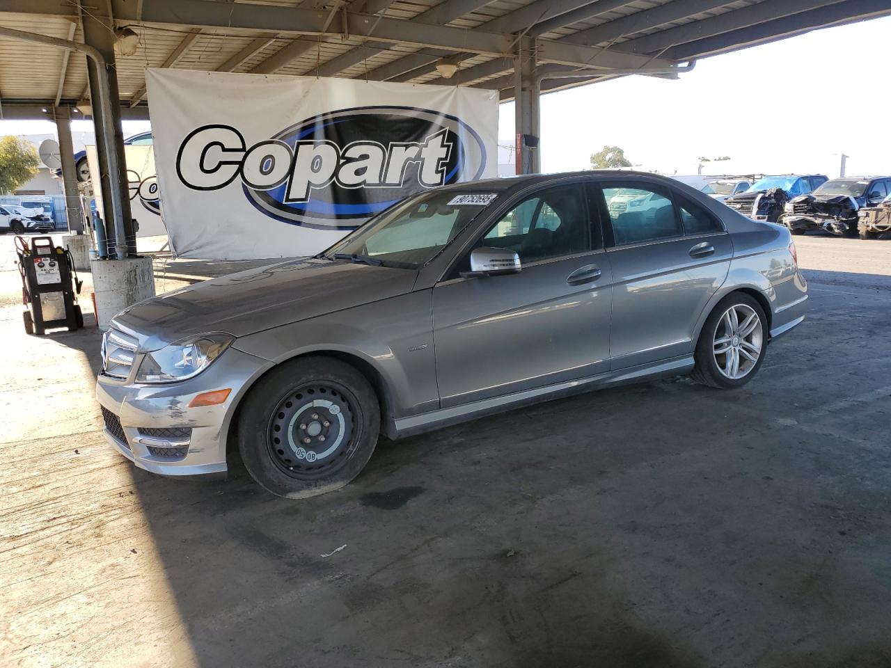 2012 Mercedes-benz C 250 Silver vin: WDDGF4HB1CR195736