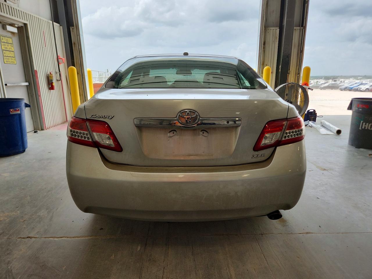2010 Toyota Camry Base Silver vin: 4T4BF3EK0AR079362