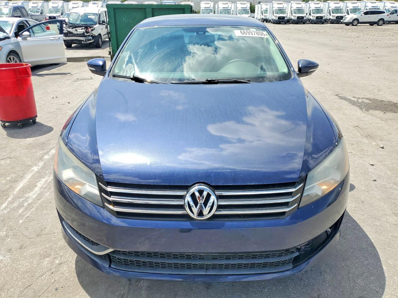 2012 Volkswagen Passat S Blue vin: 1VWAH7A36CC089152
