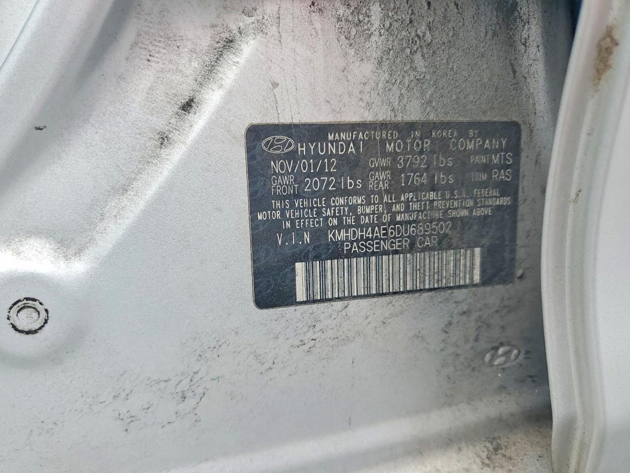 2013 Hyundai Elantra Limited Silver vin: KMHDH4AE6DU689502