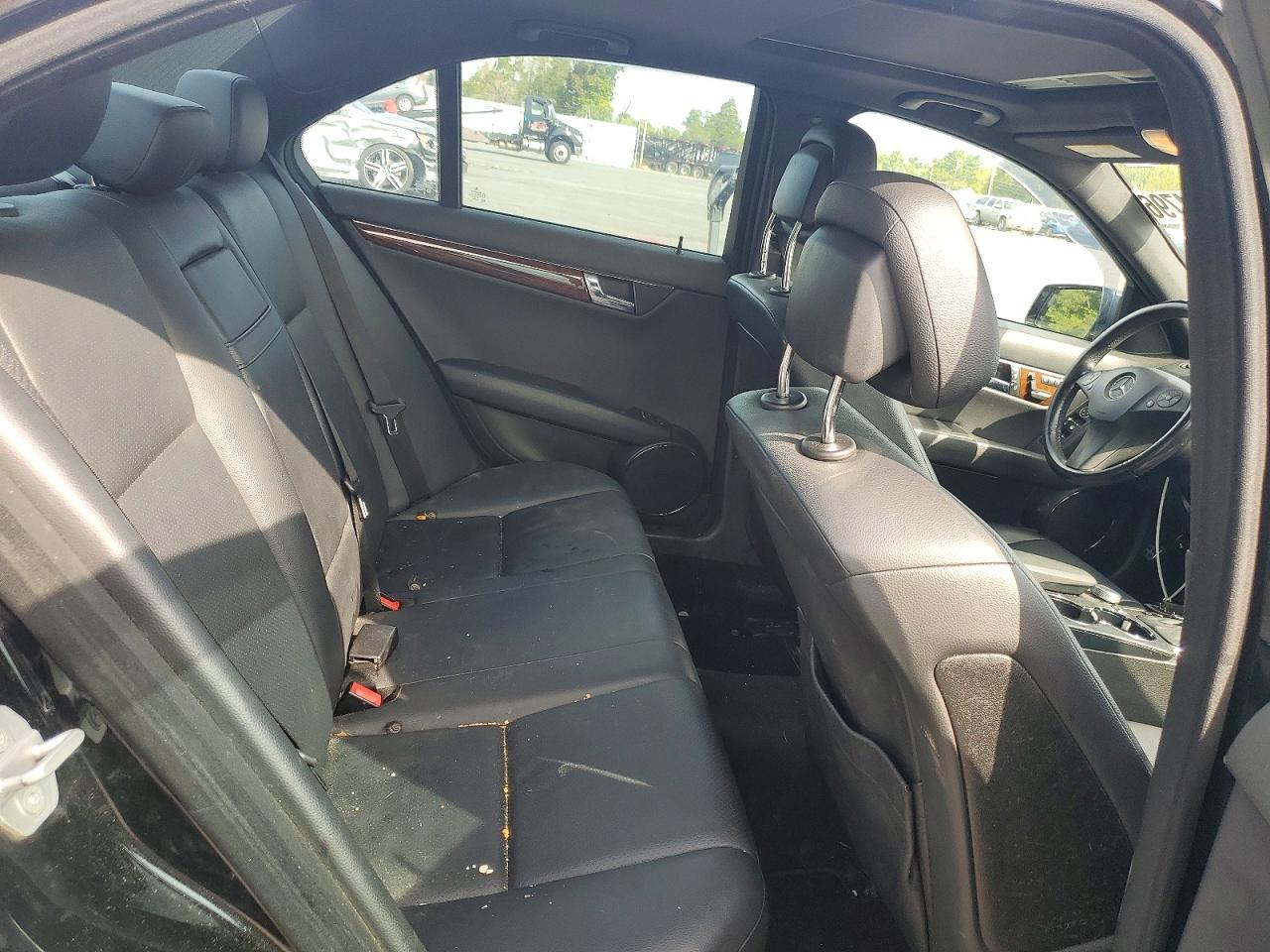 2010 Mercedes-benz C 300 4matic Black vin: WDDGF8BB9AR095865