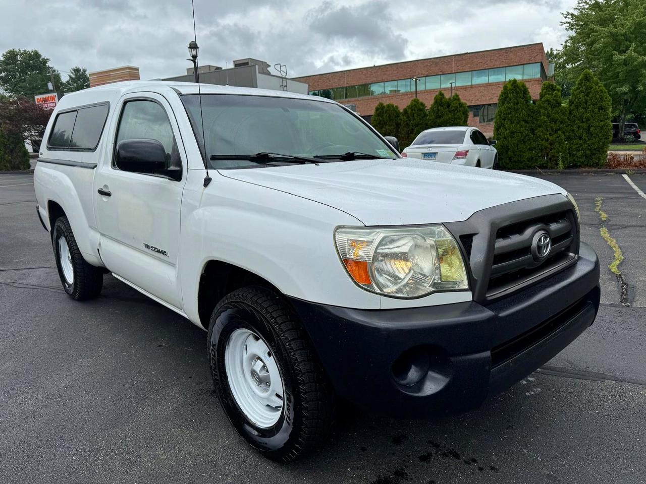 2009 Toyota Tacoma Base White vin: 5TENX22N09Z593104