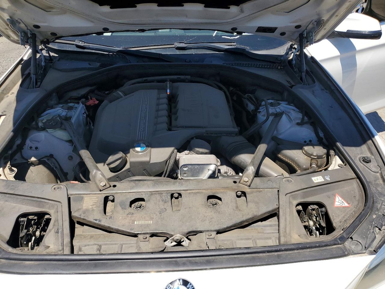 2014 Bmw 535 I White vin: WBA5B1C55ED475010