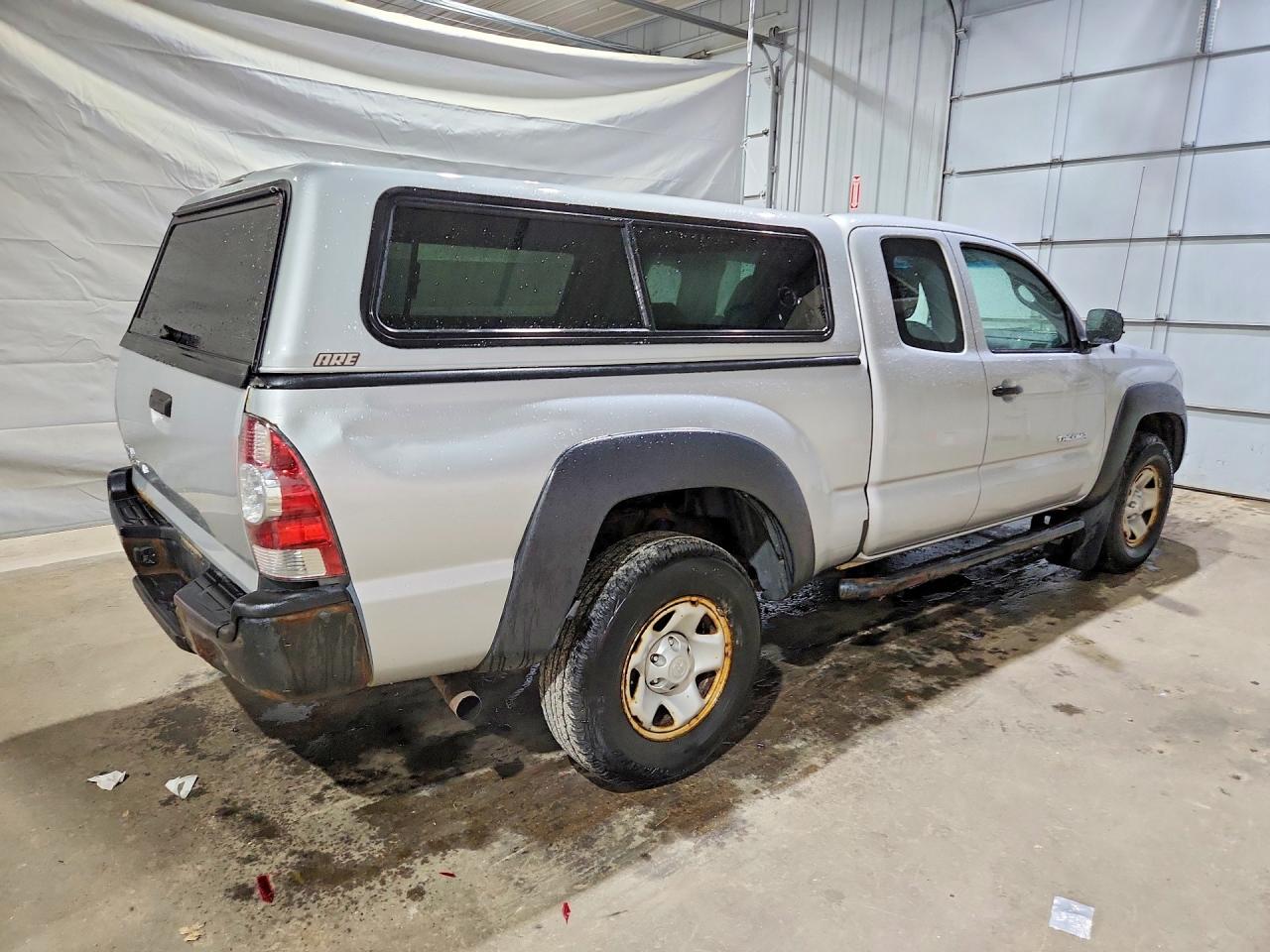 2010 Toyota Tacoma Access Cab Silver vin: 5TEUX4EN8AZ682314
