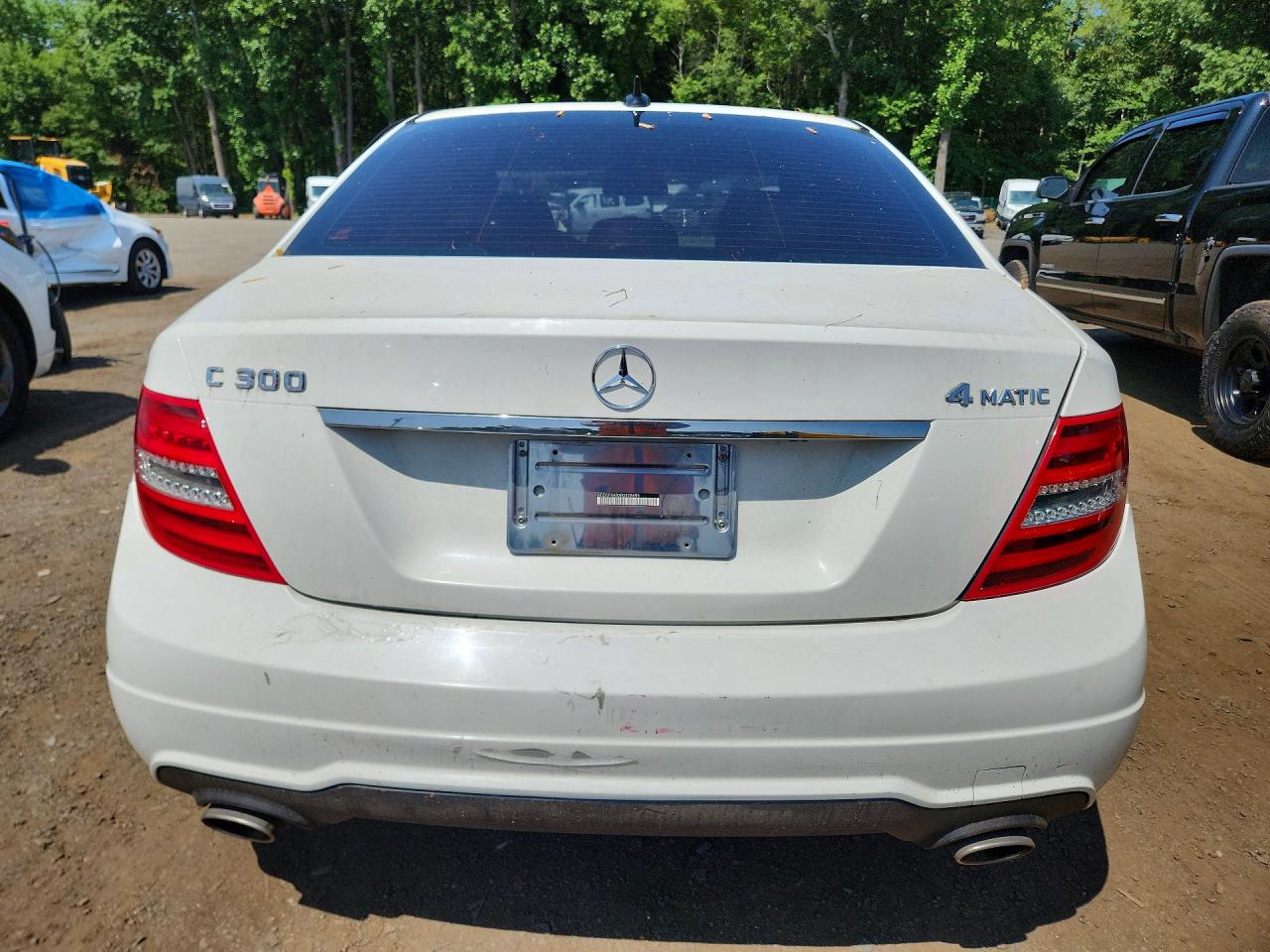 2014 Mercedes-benz C 300 4matic White vin: WDDGF8AB3EG228655