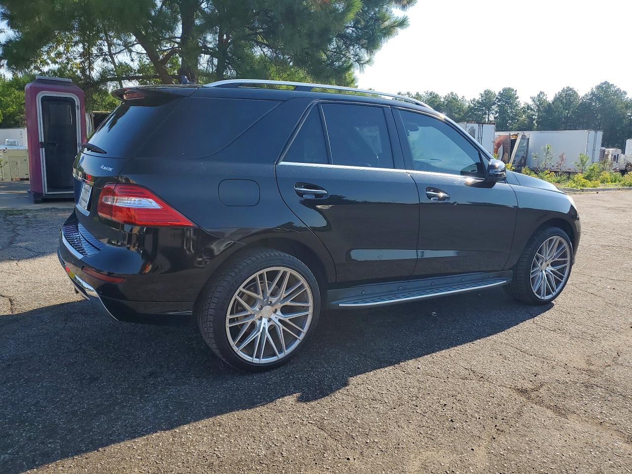 2014 Mercedes-benz Ml 550 4matic Black vin: 4JGDA7DB4EA308109