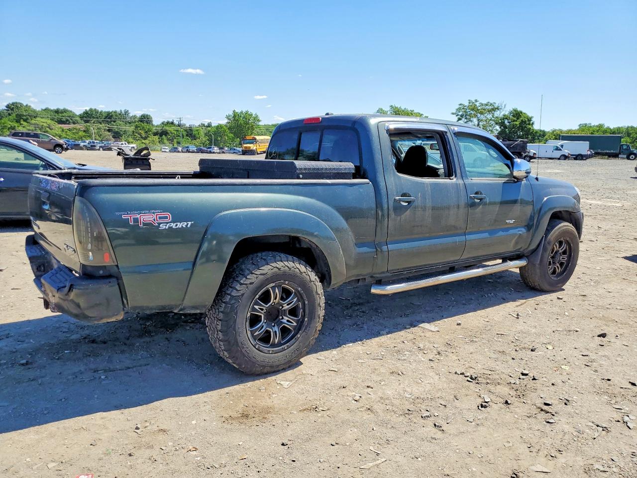 2009 Toyota Tacoma Double Cab Long Bed Green vin: 3TMMU52N99M008975