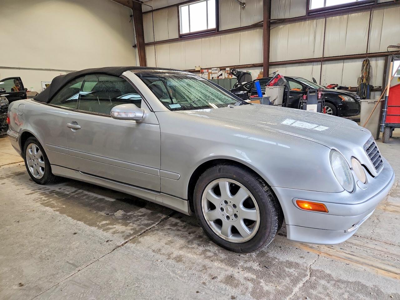 2001 Mercedes-benz Clk 320 Серебряный vin: WDBLK65G81T070506