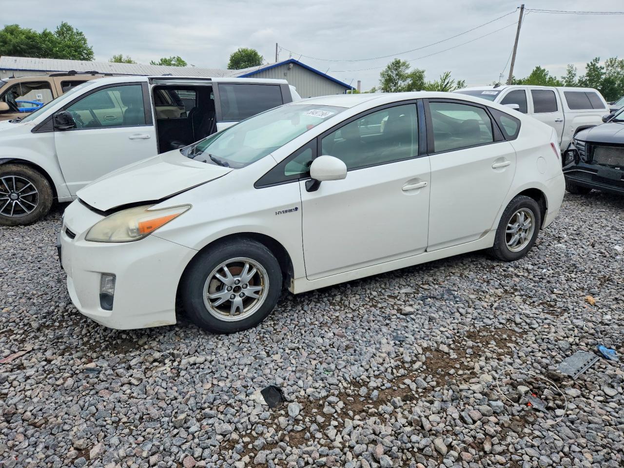 2011 Toyota Prius Two White vin: JTDKN3DU4B0275124