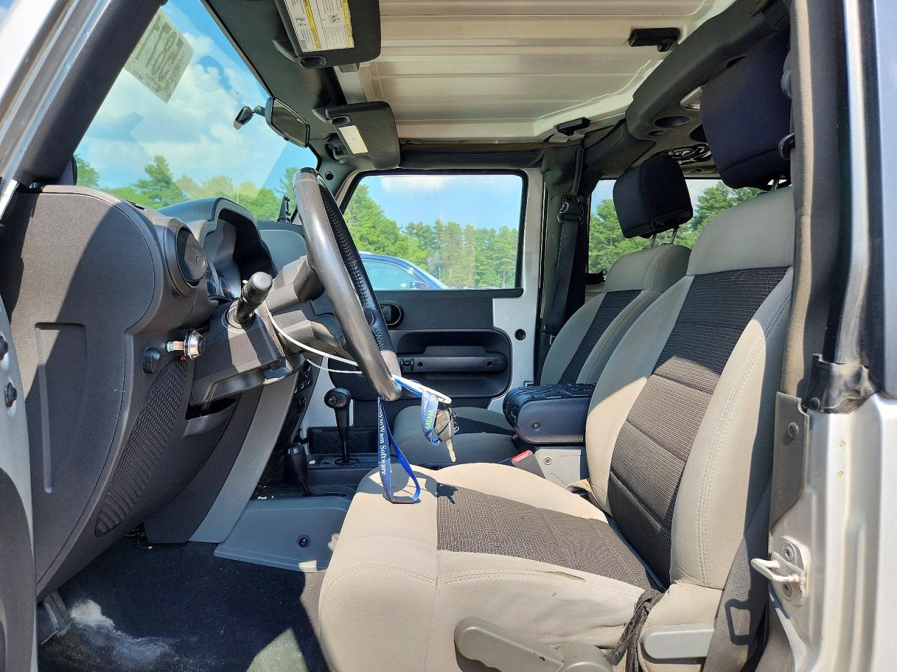 2010 Jeep Wrangler Sport Серебряный vin: 1J4AA2D16AL229826