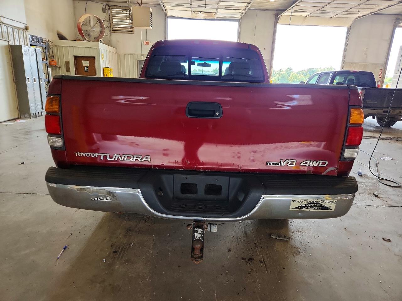 2001 Toyota Tundra Sr5 Red vin: 5TBBT441X1S155592