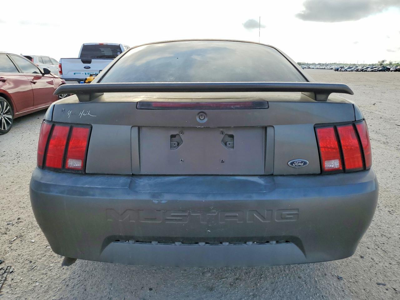 2003 Ford Mustang Gray vin: 1FAFP40423F406465