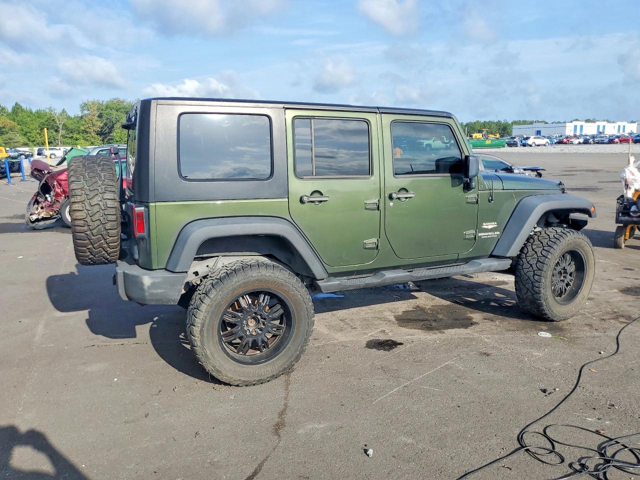 2007 Jeep Wrangler Sahara Green vin: 1J4GB59117L143088