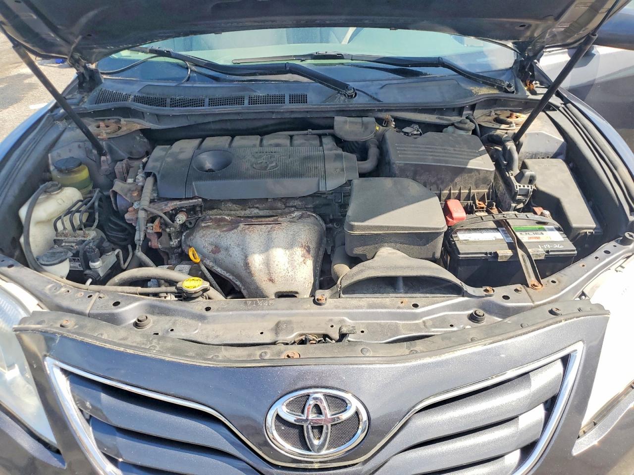 2011 Toyota Camry Le Charcoal vin: 4T4BF3EK5BR133398