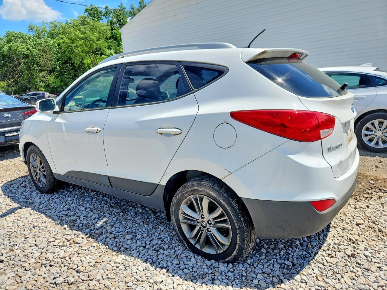 2014 Hyundai Tucson Se White vin: KM8JUCAG6EU875388