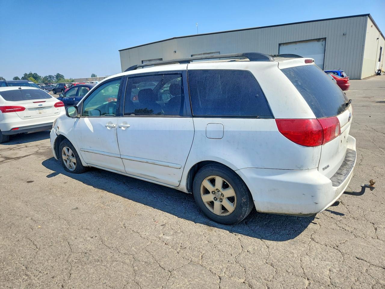 2006 Toyota Sienna Le 8 Passenger White vin: 5TDZA23C26S521524
