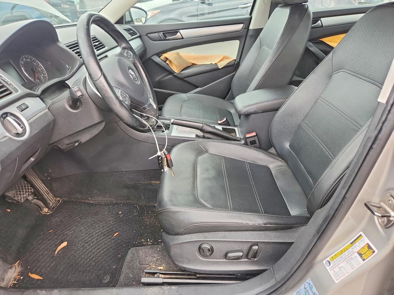 2012 Volkswagen Passat Se Silver vin: 1VWBH7A37CC103497