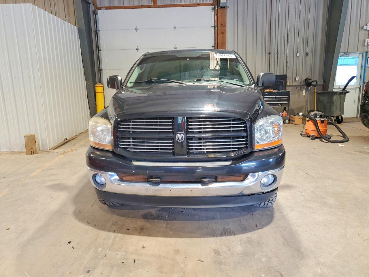 2006 Dodge Ram 1500 St Black vin: 1D7HU16NX6J118212