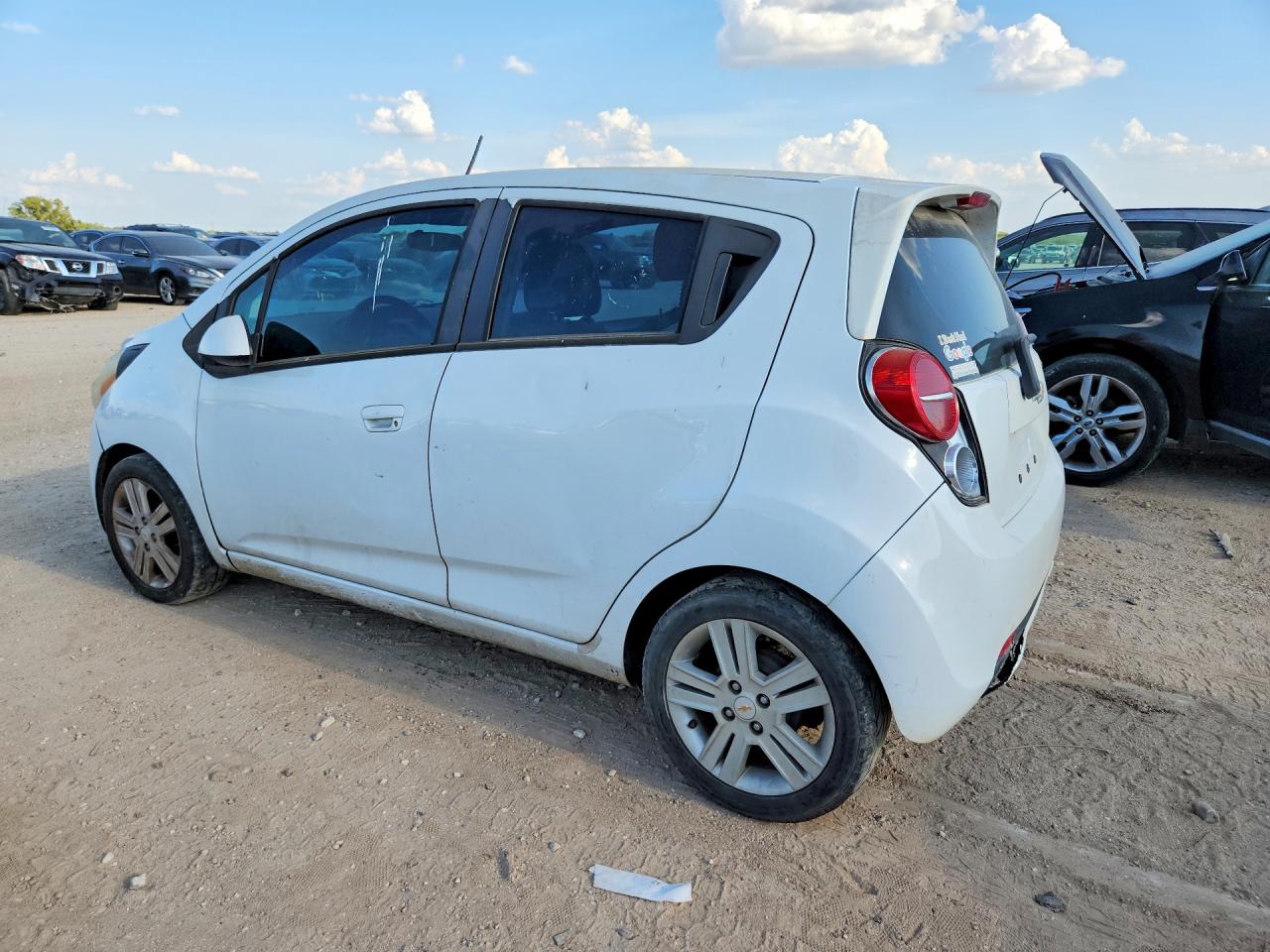 2014 Chevrolet Spark 1lt White vin: KL8CD6S98EC541456