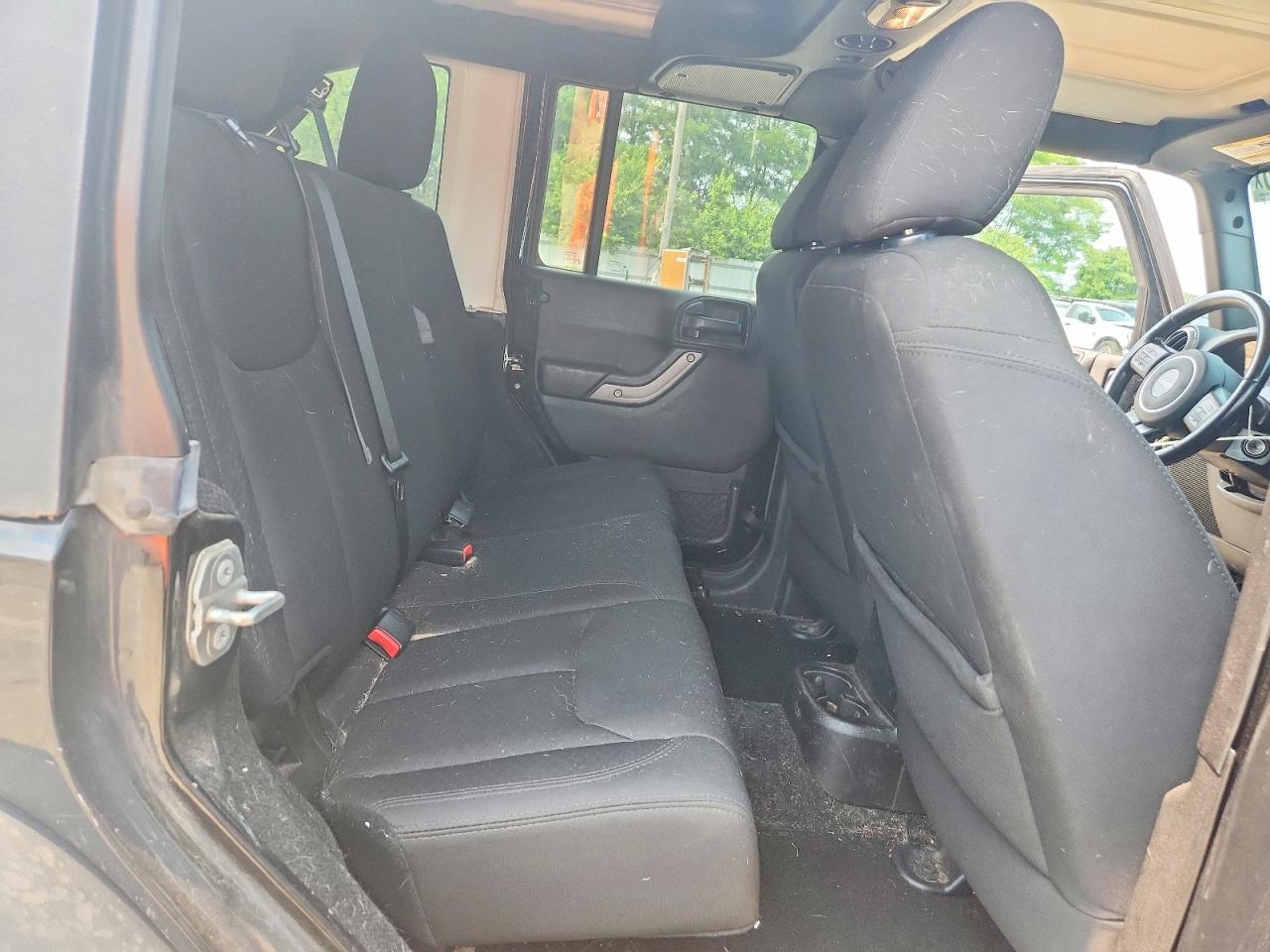 2015 Jeep Wrangler Unlimited Sport Black vin: 1C4BJWDG6FL637529
