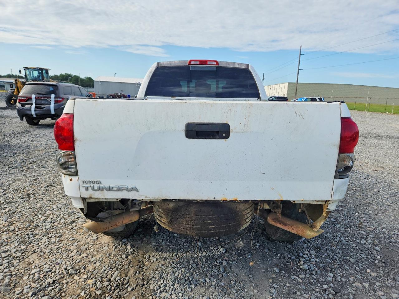 2008 Toyota Tundra Sr5 White vin: 5TFBV54188X051677