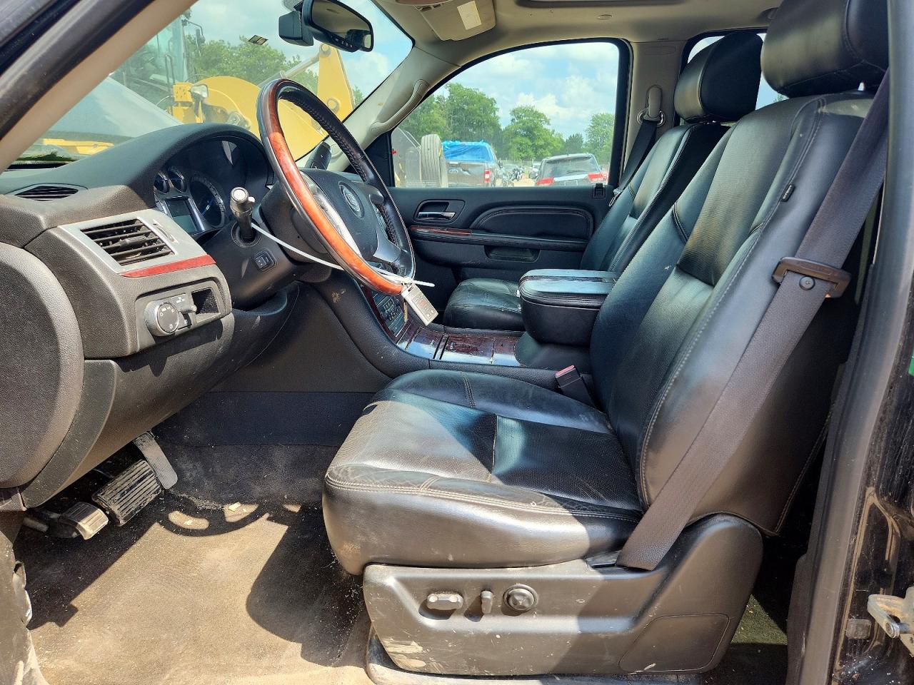 2010 Cadillac Escalade Esv Luxury Black vin: 1GYUKHEF1AR239619
