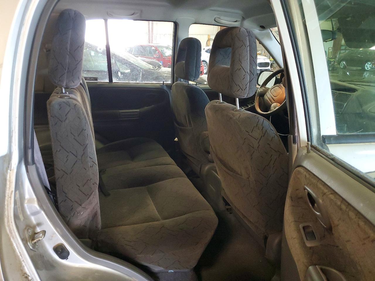 2002 Chevrolet Tracker Zr2 Silver vin: 2CNBJ734326907330