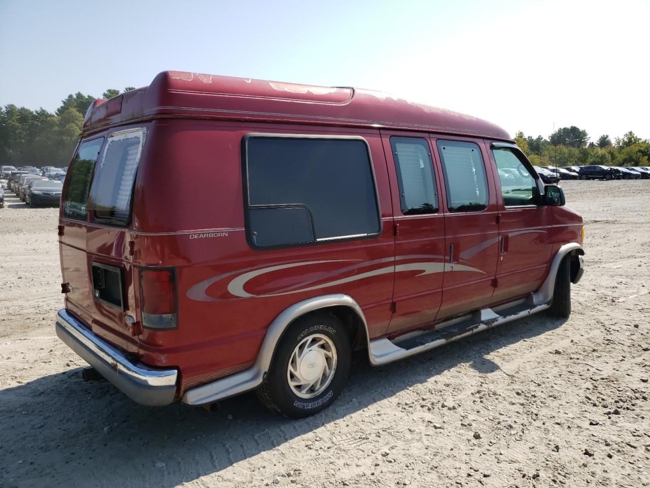 2001 Ford Econoline E150 Van Red vin: 1FDRE14W01HA25010