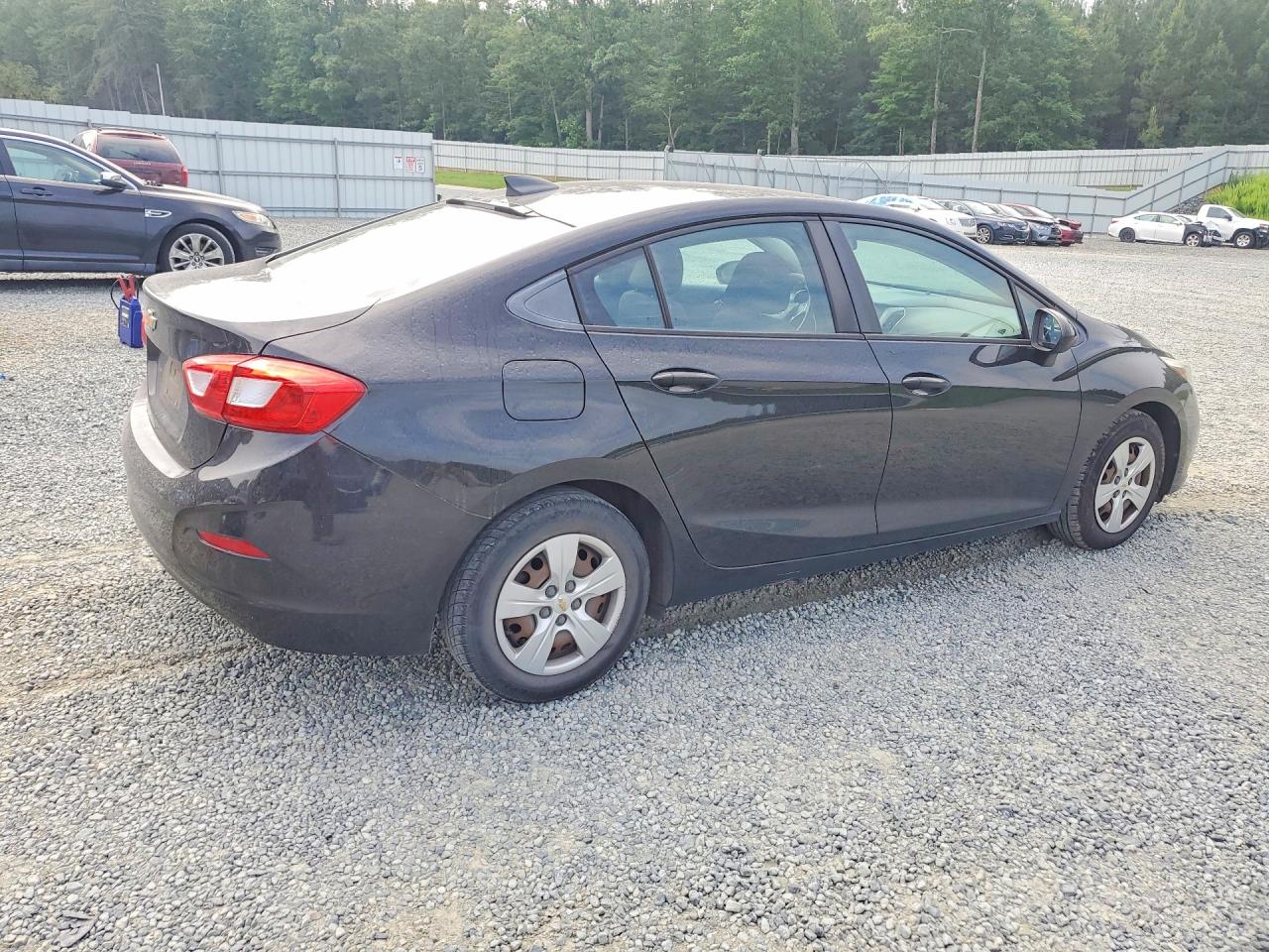2017 Chevrolet Cruze Ls Черный vin: 1G1BC5SMXH7262701