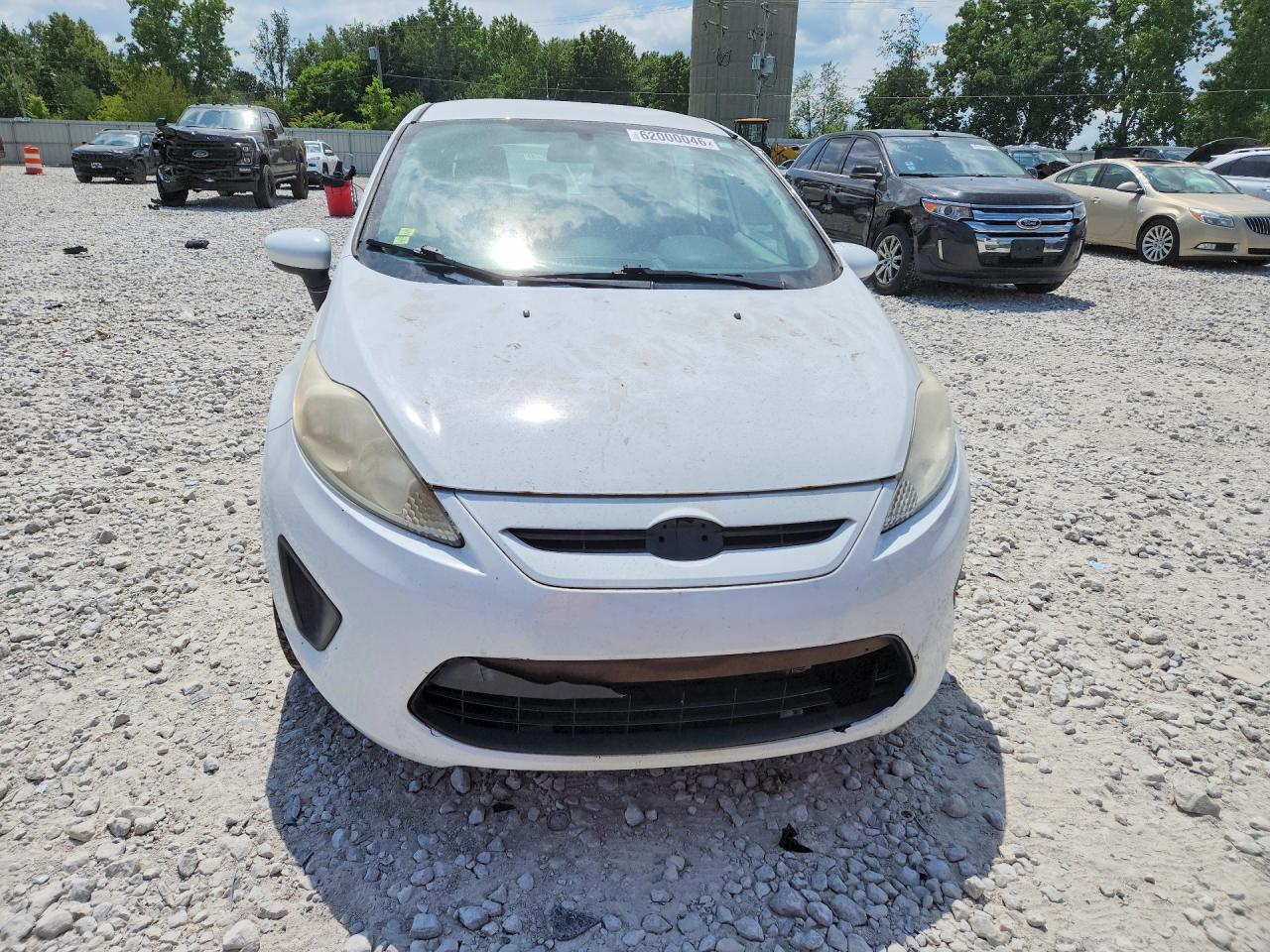 2013 Ford Fiesta S White vin: 3FADP4TJ4DM201305