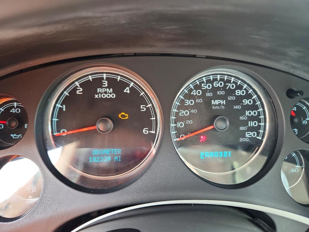 2008 Chevrolet Silverado K1500 Red vin: 2GCEK133081299923