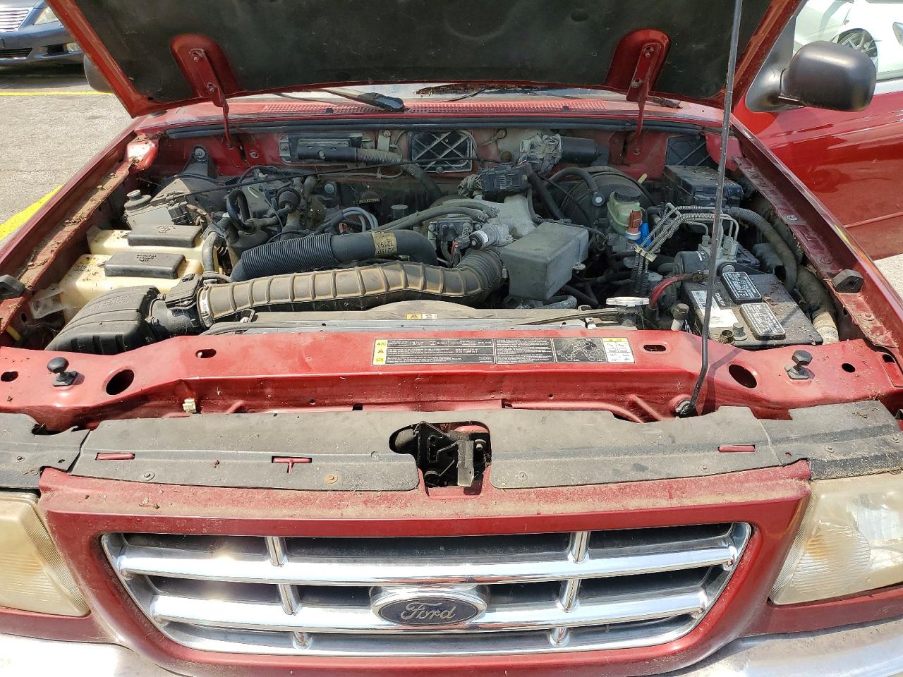 2001 Ford Ranger Red vin: 1FTYR10U91TA75491