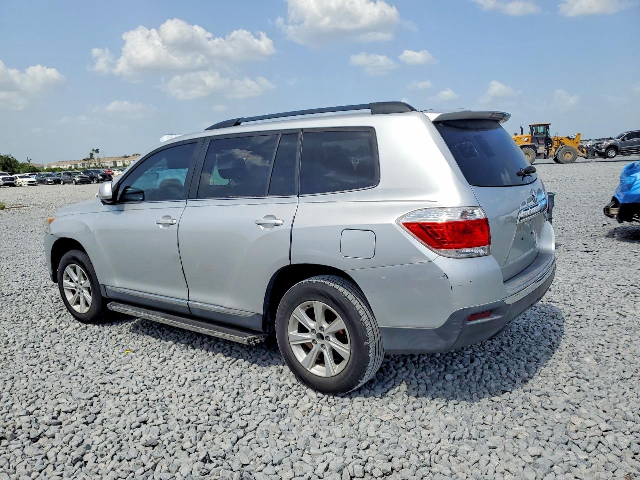 2013 Toyota Highlander Plus Silver vin: 5TDZK3EH2DS097030