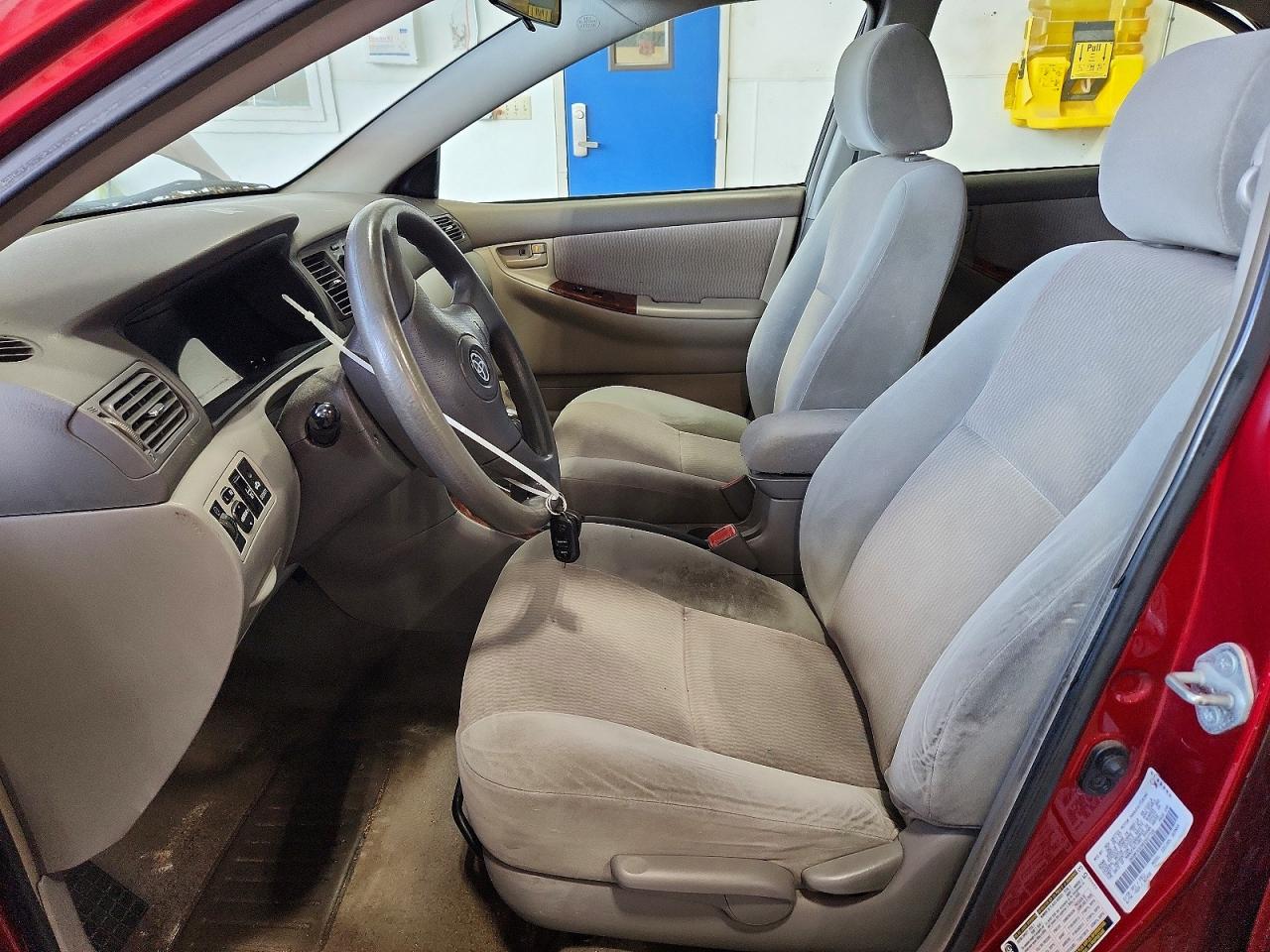 2008 Toyota Corolla Le Maroon vin: 1NXBR30E98Z937702
