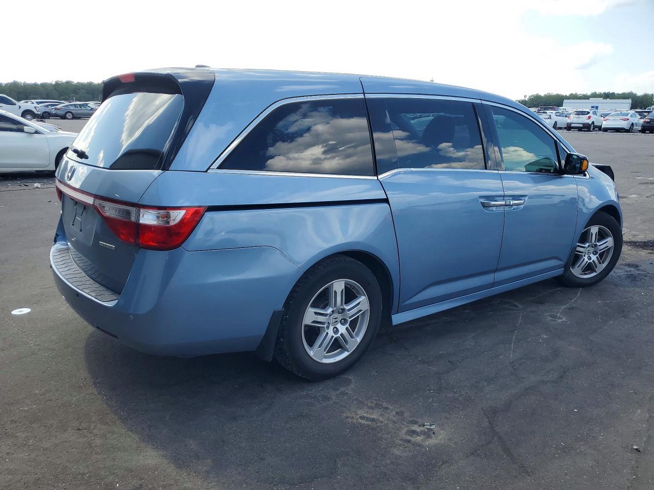 2013 Honda Odyssey Touring Blue vin: 5FNRL5H91DB004483
